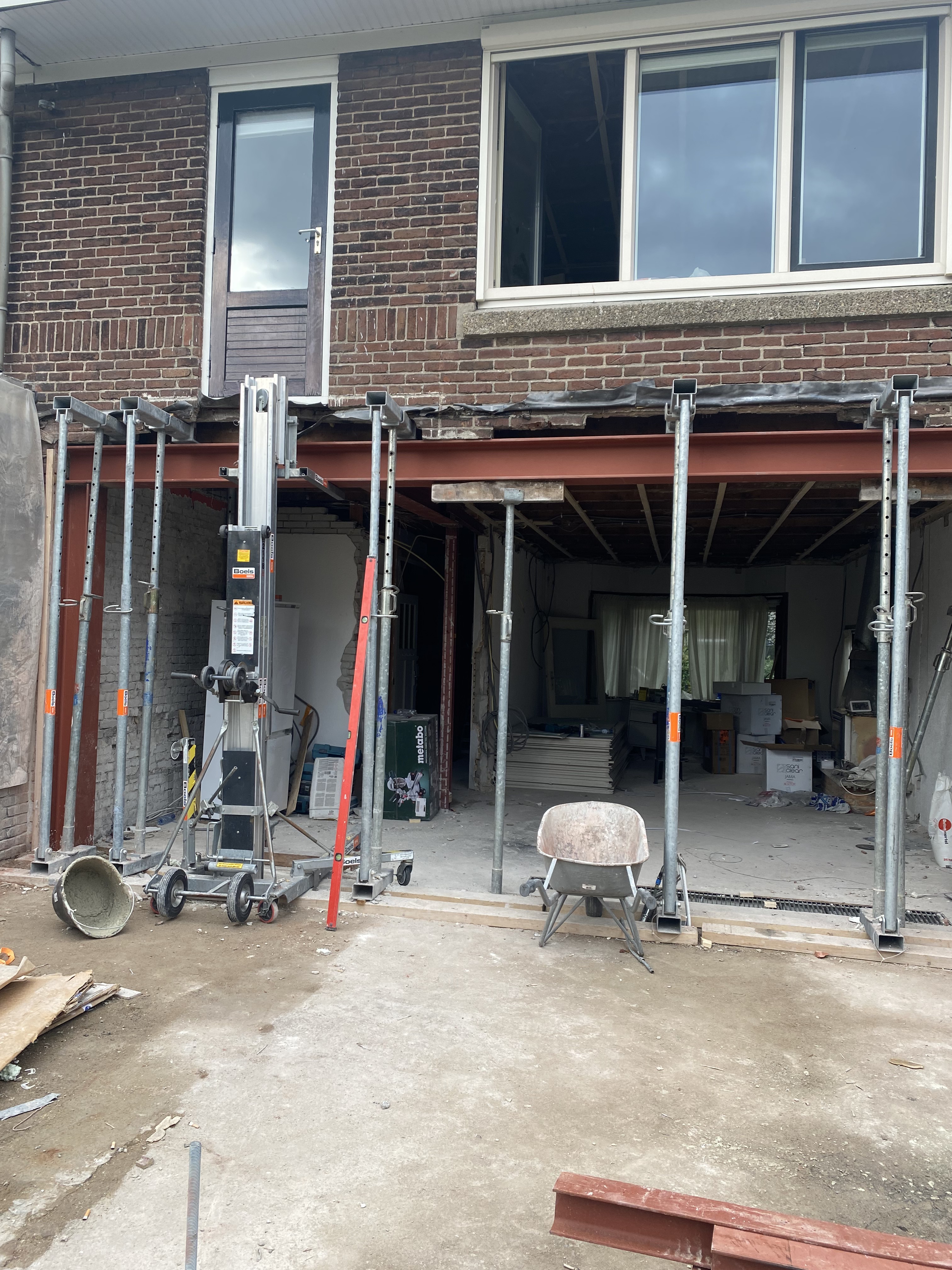 Onze specialisten voor aanbouw, uitbouw en opbouw