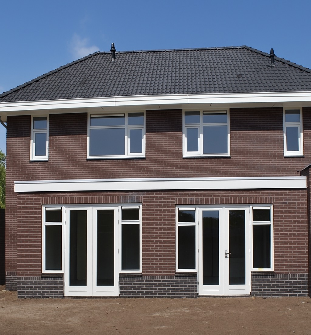 Prefab aanbouw in uitvoering met Blokiwood